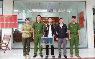 Thấy chim lạ rơi gần nhà, người dân tra cứu mới biết là chim quý 