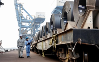 Kỷ lục mới của tỉ phú thép Trần Đình Long