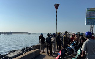 Sóng lớn đánh chìm tàu cá, chủ tàu kiêm thuyền trưởng tử vong