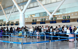 Siết trách nhiệm hãng bay để hạn chế chậm, trễ chuyến