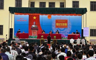 Tranh cãi nhau về một bộ phim, chém bạn tù trọng thương