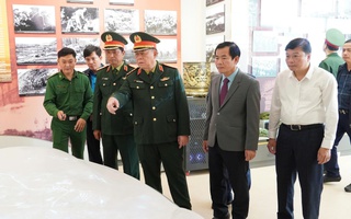 Đại tướng Nguyễn Trọng Nghĩa thăm, chúc Tết tại Quảng Trị