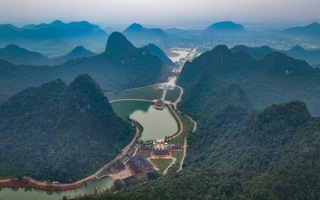 Ninh Binh’s hidden valley draws comparisons to Fenghuang Ancient Town