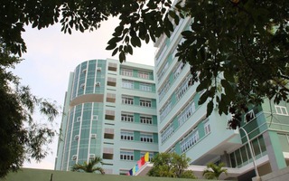 TPHCM: Một trường cao đẳng nợ lương hơn 3 năm, giảng viên phải đi giao hàng kiếm sống