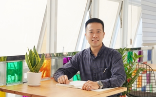 TS Vi Chí Thành: Cứ đi để vượt rào cản