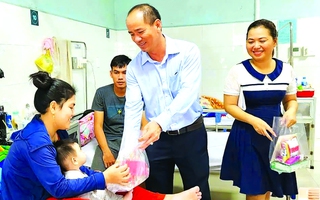 Xây dựng môi trường y tế nhân văn, an toàn