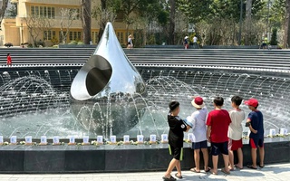 Công viên tại số 1 Lý Thái Tổ nhộn nhịp ngày đầu khánh thành