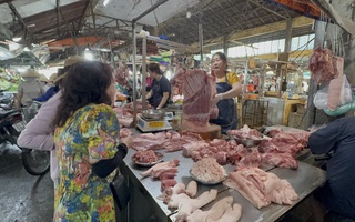 Giá heo hơi hôm nay, 14-2: Giá thịt heo nhảy dựng đứng