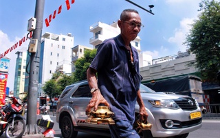 "Đệ nhất cao thủ đánh bóng lư đồng" với hơn 30 năm theo nghề