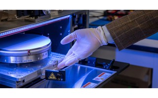 Chip 3D mới xoá bỏ "bức tường bộ nhớ"