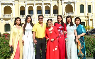 Ba thế hệ gia đình nhà Lý Hùng - Lý Hương du xuân