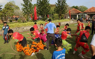 CLIP: Người dân Vĩnh Long “Vui xuân tại vườn Bác Sáu Dân”