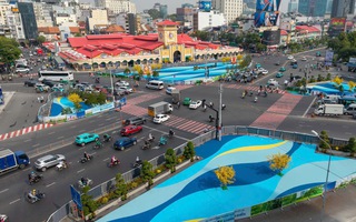 TPHCM yêu cầu tạm dừng chỉnh trang tại chợ Bến Thành, Hồ Con Rùa