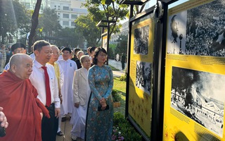 Triển lãm ảnh đặc biệt mừng Đảng, mừng Xuân mới