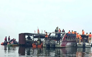 Chìm tàu chở khách đi chúc Tết, 6 người chết và mất tích: Nạn nhân là người thân với nhau