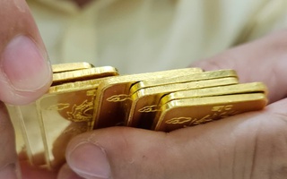 Sáng 23-2, giá vàng tăng 1,6 triệu đồng/lượng, giá bạc cũng tăng vọt