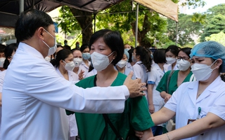 Lan tỏa câu chuyện về y đức qua cuộc thi “Sự hy sinh thầm lặng”