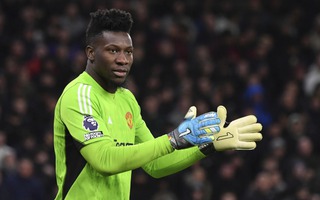 Man United chấp nhận lỗ nặng, “bán tháo” Onana