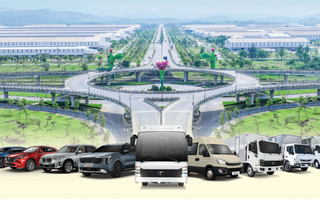 Billionaire Tran Ba Duong drives THACO into passenger car market