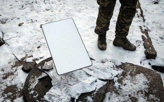 Tỉ phú Elon Musk “tắt” Starlink với Nga, Ukraine đảo chiều giao tranh