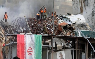 Trung Đông lại bom rơi đạn nổ