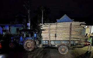 Chị em ruột tử vong thương tâm sau khi va chạm với xe máy cày