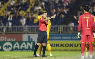 Trọng tài ngoại sai sót ở V-League và vấn đề niềm tin