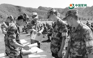 Báo quân đội Trung Quốc: Quân ủy Trung ương "chống tham nhũng không khoan nhượng"