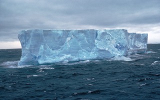 Công cụ AI giúp theo dõi băng trôi