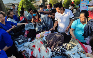 Mang Tết đến sớm với công nhân - lao động