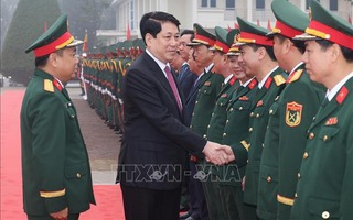 Chủ tịch nước Lương Cường thăm, chúc Tết Quân khu 2 và Sư đoàn 316