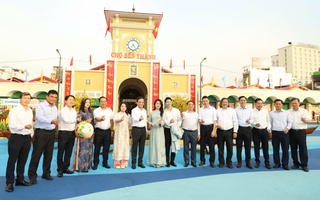 Bí thư Thành ủy TPHCM Trần Lưu Quang thị sát chỉnh trang đô thị