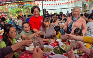 Người lao động vui xuân, đón Tết