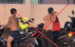 Nhìn nhầm người, nhóm côn đồ vác hung khí rượt đánh, cướp đồ giữa đường