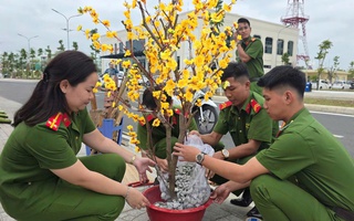 Rộn ràng “Phiên chợ Xuân” do Công an tỉnh An Giang tổ chức