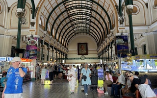 Bưu điện TPHCM: Điểm hẹn di sản kết nối tình thân dịp Tết