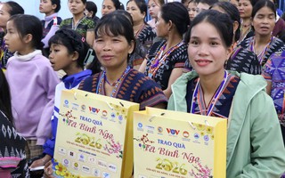 Ấm áp chương trình "Trao quà Tết Bính Ngọ 2026 - Gắn kết Đà Nẵng"