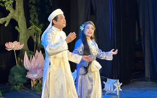 "Bắc – Nam một dải xuân hồng": Đêm nghệ thuật kết nối hai miền rực rỡ giữa lòng Hà Nội