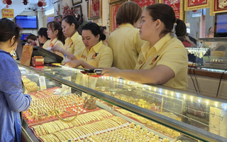 Sáng 12-3, giá vàng miếng SJC, vàng nhẫn đảo chiều giảm hơn 1 triệu đồng/lượng