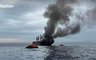 Iran siết chặt eo biển Hormuz, "khẩu chiến" tại Liên hợp quốc