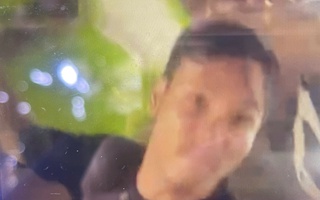 Tài xế giao hàng ở TPHCM bị người lạ lao vào đánh