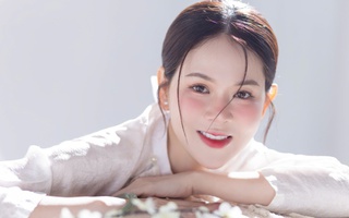 Diễn viên Lưu Thị Ngọc Mai – 7 năm lặng lẽ mang niềm vui đến trẻ em Kon Tum