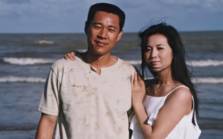 Cú twist bất ngờ chuyện vợ chồng ngôi sao đi nhặt rác kiếm sống trên đất Mỹ