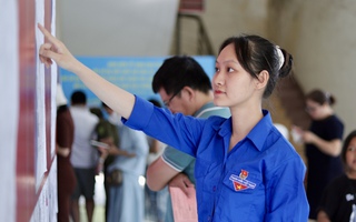 Video: Lá phiếu đầu đời của cử tri trẻ TPHCM