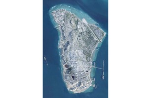 Mỹ muốn lập liên minh bảo vệ eo biển Hormuz