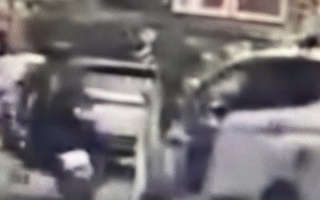 Xử phạt tài xế mở cửa ô tô bất cẩn gây tai nạn giao thông