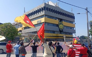 NHM Malaysia biểu tình trước trụ sở FAM, đe dọa quy mô sẽ ngày càng lớn hơn