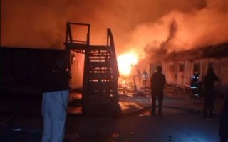 Bệnh viện ở thủ đô Afghanistan hứng không kích, 400 người thiệt mạng