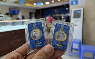 Cuối ngày 17-3, nhiều thương hiệu nâng giá vàng nhẫn trơn bằng với vàng miếng SJC