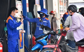 Thủ tướng chỉ đạo Bộ Tài chính, Bộ Công Thương về điều hành giá xăng dầu